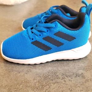 Little Kids Adidas shoes size 6.5K